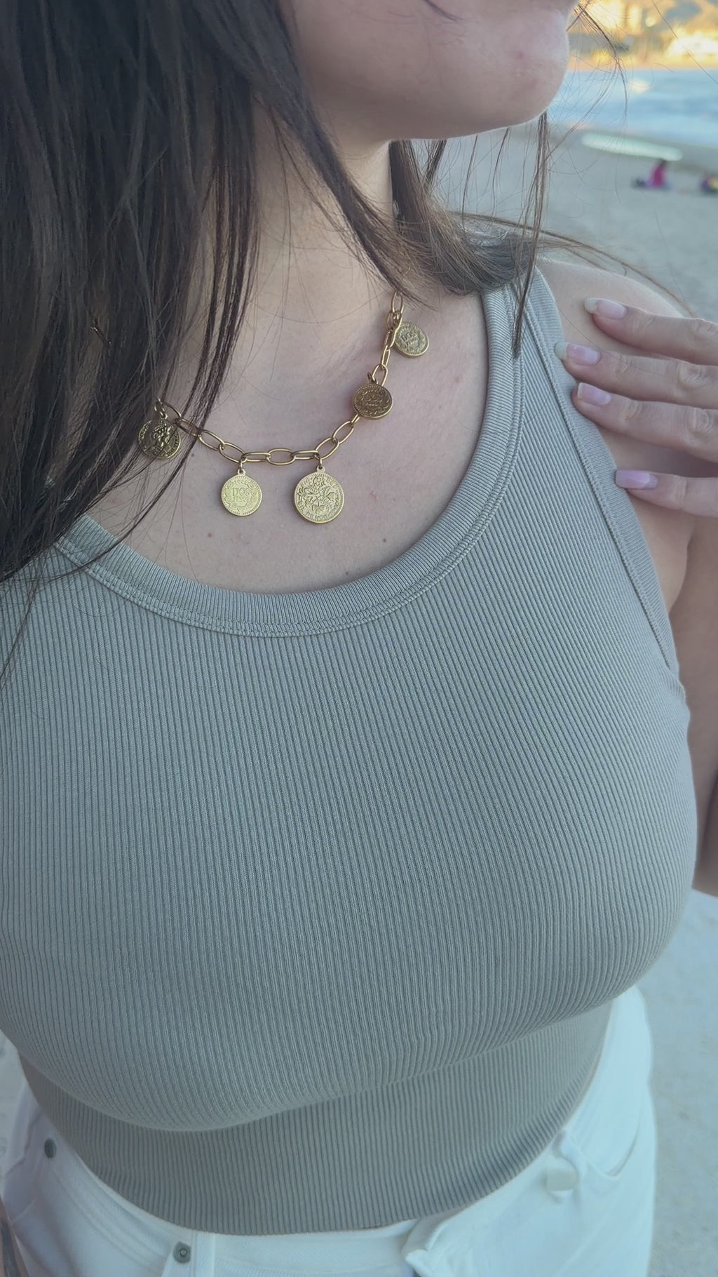 Collier COIN